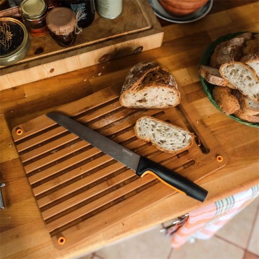 Fiskars FF leipäveitsi 23cm