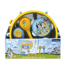 Bluey-aiheinen lasten soittimien sarja pakkauksessaan, johon kuuluu rumpu, marakassit, tamburiini, nokkahuilu ja trumpetti. Pakkauksessa on kuvia Bluey-hahmoista, ja se on tarkoitettu 3-vuotiaille ja sitä vanhemmille.