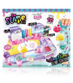 Värikäs ”So Slime DIY Slime Station” -pakkaus, joka sisältää välineitä, jauheita ja astioita jopa 16 tuoksuvan liman valmistamiseen. Pakkauksessa on kirkkaita kuvioita ja kuvia värikkäistä, jäätelöaiheisista limoista.