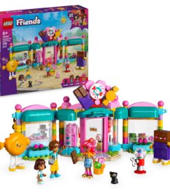 LEGO Friends Heartlake City -karkkikauppa -rakennussarja, jossa on karkkikauppa, kolme minihahmoa, kissa ja karkkiteemaisia lisävarusteita.