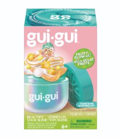 Laatikko, jossa on gui·gui Fruity Glow Edit -kiiltävä slime-sarja. Pakkauksessa on pastellivärinen astia, jossa on kiiltävää slimeä ja jonka päällä on tekohedelmäkoristeita. Pakkaus on värikäs, ja siinä on ikäsuositus 6 vuotta ja ylöspäin.