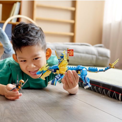 Lego Ninjago 71760 Evoluutio: Jayn ukkoslohikäärme - Image 3