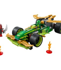 LEGO Ninjago -sarja, jossa on vihreä ja kultainen kilpa-auto, jonka kuljettajana on vihreä ninja-minihahmo, joka kohtaa punaisen, sarvipäisen roisto-minihahmon.
