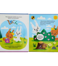 Kaksi kuvitettua pupuhahmoa on lääkärintarkastuksessa värikkäässä ulkokohtauksessa; ne istuvat puun ja kukkaisen pensaan vieressä iloisilla ilmeillä, ja taustalla näkyy perhosia, kanto ja pieni postilaatikko. Molemmilla sivuilla on suomenkielistä tekstiä.