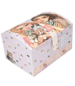 TOPModel Korurasia koodilla & musiikilla CAT LOVE