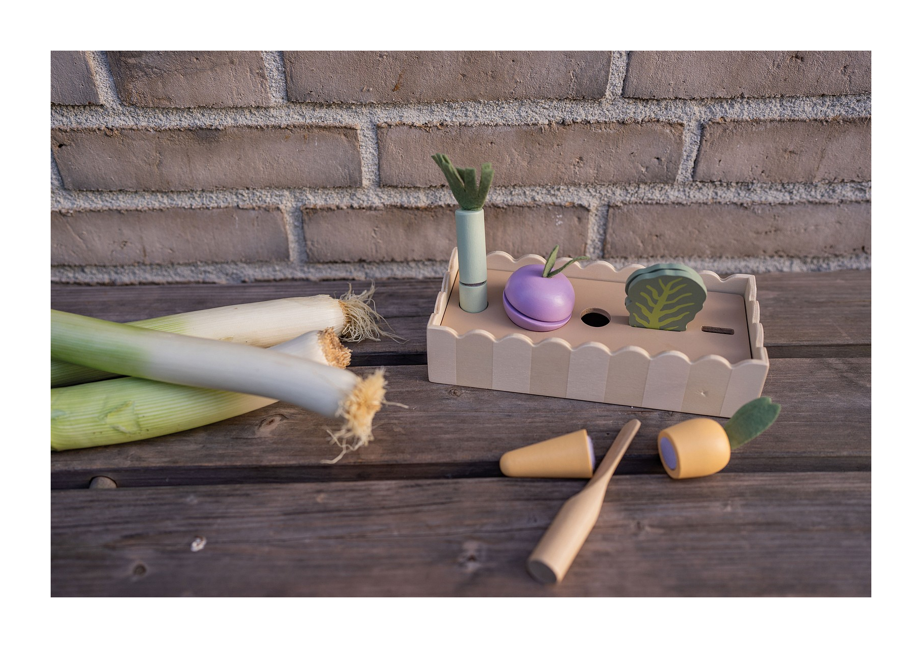 Leikattavat Kasvikset laatikossa puuta - Image 3